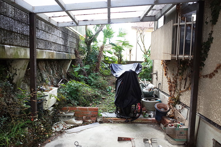 #3 自宅にバイクの簡易ガレージをDIYでつくる【作業編】