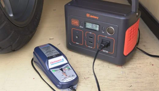 Jackeryのバッテリーボックスを買ったら、バイクの維持がとっても楽になりました