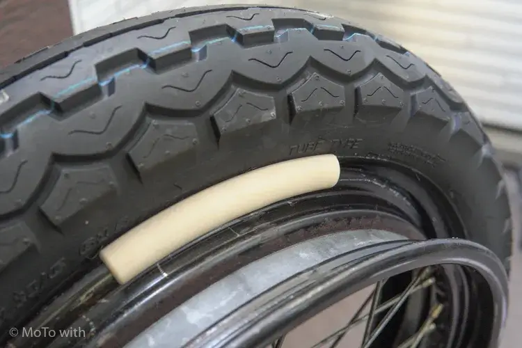 バイクのタイヤ交換で使う工具と方法について解説！【注意点・タイヤサイズ】 | MoTo with
