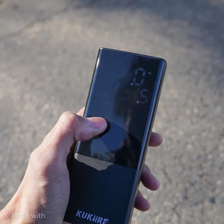 軽量・コンパクトなKUKIIRE｜スマート空気入れなら、シート下に